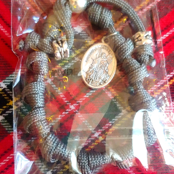 Guardians Angel and St. Michael Cord Bracelet - Picture 4 of 4